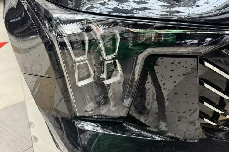 Used GAC Trumpchi GS8 2022 Linghang Series 2.0 TGDI Two-Wheel-Drive Luxury Smart Connectivity Version (7 Seats) Exterior 5