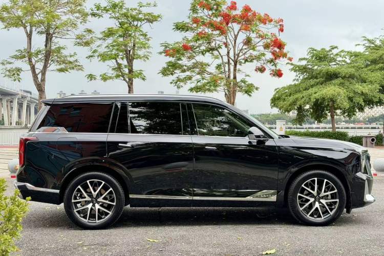 Used GAC Trumpchi GS8 2022 Double-Energy Series 2.0TM Two-Wheel Drive Prestige Edition (6 Seats) Exterior 7
