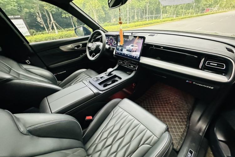 Used GAC Trumpchi GS8 2022 Linghang Series 2.0 TGDI Two-Wheel-Drive Luxury Smart Connectivity Version (7 Seats) Exterior 9