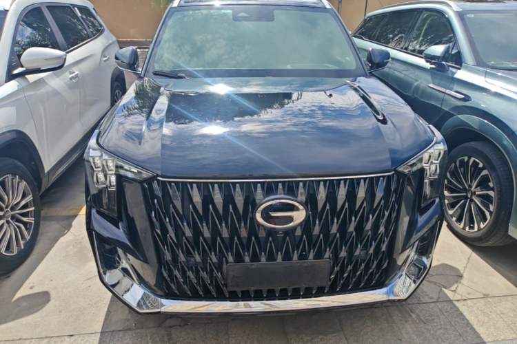Used GAC Trumpchi GS8 2022 Dual-Engine Series 2.0TM Two-Wheel Drive Prestige Edition (7 Seats) Front