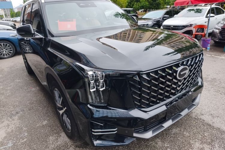 Used GAC Trumpchi GS8 2022 Linghang Series 2.0 TGDI Two-Wheel-Drive Luxury Smart Connectivity Version (7 Seats) Front Right 45 Deg