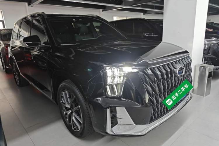 Used GAC Trumpchi GS8 2022 Double-Energy Series 2.0TM Two-Wheel Drive Prestige Edition (6 Seats) Front Right 45 Deg
