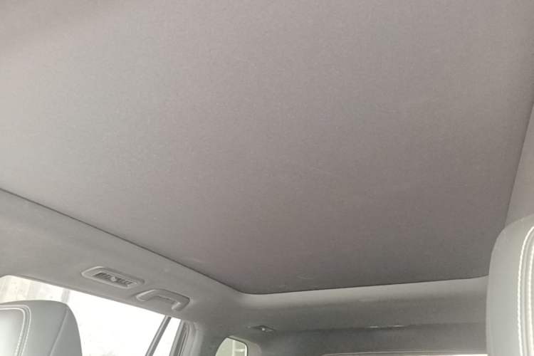Used GAC Trumpchi GS8 2022 Linghang Series 2.0 TGDI Two-Wheel-Drive Luxury Smart Connectivity Version (7 Seats) Headliner