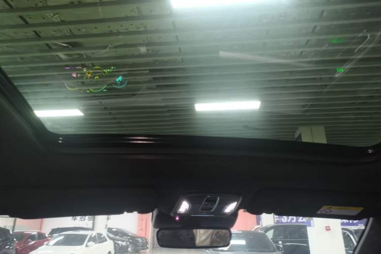 Used GAC Trumpchi GS8 2022 Linghang Series 2.0 TGDI Two-Wheel-Drive Luxury Smart Connectivity Version (7 Seats) Headliner