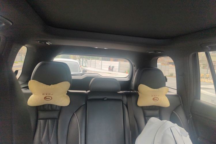 Used GAC Trumpchi GS8 2022 Flagship Series 2.0 TGDI Four-Wheel Drive Luxury Smart Connectivity Version (7 Seats) Headliner