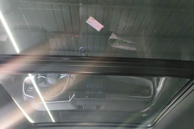 Used GAC Trumpchi GS8 2022 Linghang Series 2.0 TGDI Two-Wheel-Drive Luxury Smart Connectivity Version (7 Seats) Headliner