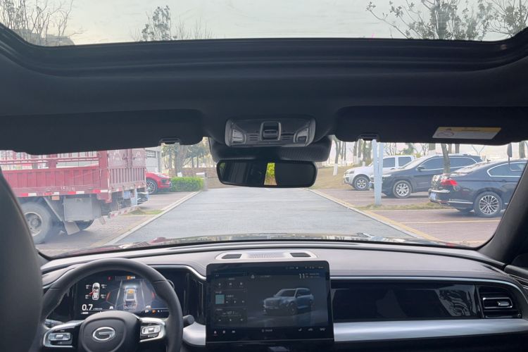 Used GAC Trumpchi GS8 2022 Linghang Series 2.0 TGDI Two-Wheel-Drive Luxury Smart Connectivity Version (7 Seats) Headliner