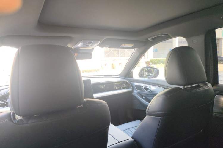Used GAC Trumpchi GS8 2022 Linghang Series 2.0 TGDI Two-Wheel-Drive Luxury Smart Connectivity Version (7 Seats) Headliner