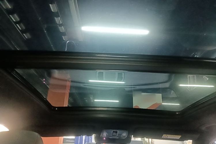 Used GAC Trumpchi GS8 2022 Linghang Series 2.0 TGDI Two-Wheel-Drive Luxury Smart Connectivity Version (7 Seats) Headliner