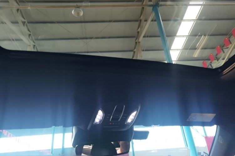 Used GAC Trumpchi GS8 2022 Linghang Series 2.0 TGDI Two-Wheel-Drive Luxury Smart Connectivity Version (7 Seats) Headliner