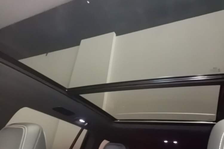 Used GAC Trumpchi GS8 2022 Double-Energy Series 2.0TM Two-Wheel Drive Prestige Edition (6 Seats) Headliner