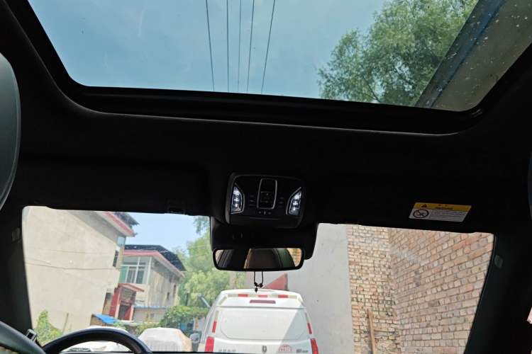 Used GAC Trumpchi GS8 2022 Linghang Series 2.0 TGDI Two-Wheel Drive Luxury Smart Connectivity Version (6 Seats) Headliner