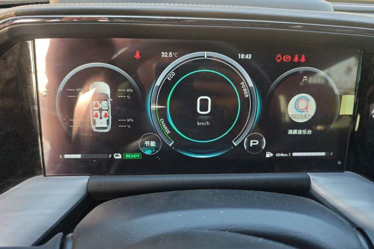 Used GAC Trumpchi GS8 2022 Double-Energy Series 2.0TM Two-Wheel Drive Prestige Edition (6 Seats) Instrument Cluster