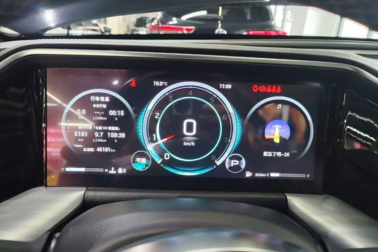 Used GAC Trumpchi GS8 2022 Linghang Series 2.0 TGDI Two-Wheel-Drive Luxury Smart Connectivity Version (7 Seats) Instrument Cluster