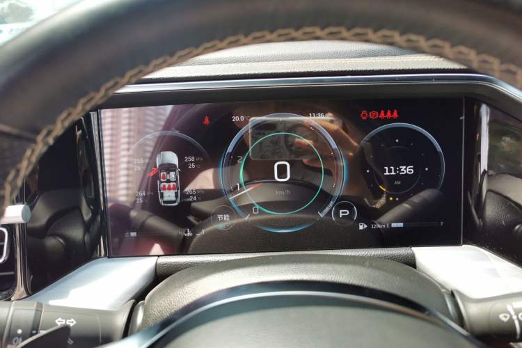 Used GAC Trumpchi GS8 2022 Linghang Series 2.0 TGDI Two-Wheel-Drive Luxury Smart Connectivity Version (7 Seats) Instrument Cluster