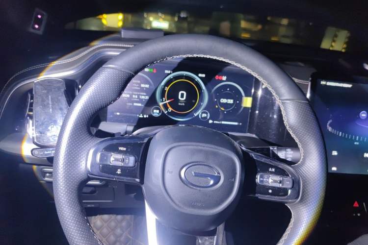 Used GAC Trumpchi GS8 2022 Linghang Series 2.0 TGDI Two-Wheel-Drive Luxury Smart Connectivity Version (7 Seats) Instrument Cluster