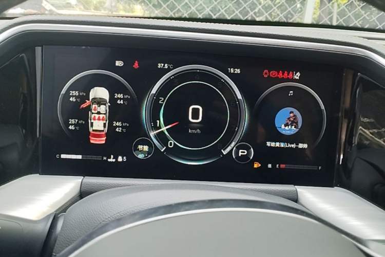 Used GAC Trumpchi GS8 2022 Linghang Series 2.0 TGDI Two-Wheel-Drive Luxury Smart Connectivity Version (7 Seats) Instrument Cluster