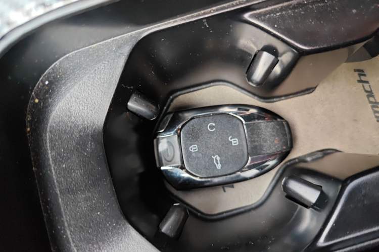 Used GAC Trumpchi GS8 2022 Dual-Engine Series 2.0TM Two-Wheel Drive Prestige Edition (7 Seats) Interior 1
