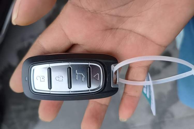 Used GAC Trumpchi GS8 2022 Linghang Series 2.0 TGDI Two-Wheel-Drive Luxury Smart Connectivity Version (7 Seats) Interior 1