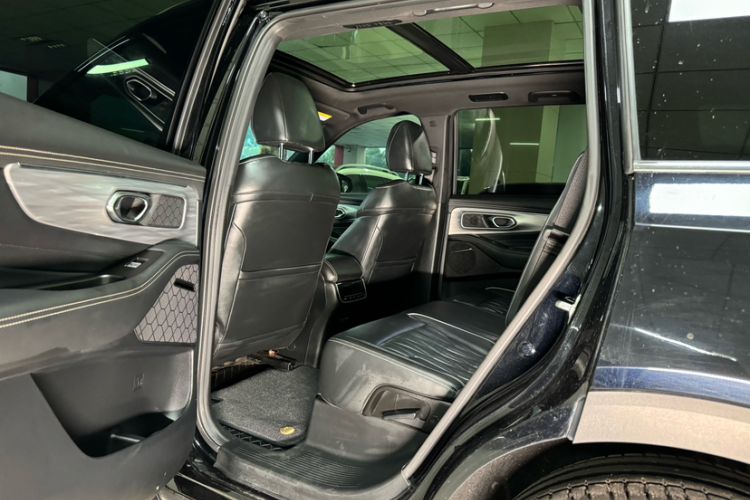 Used GAC Trumpchi GS8 2022 Linghang Series 2.0 TGDI Two-Wheel-Drive Luxury Smart Connectivity Version (7 Seats) Interior 10