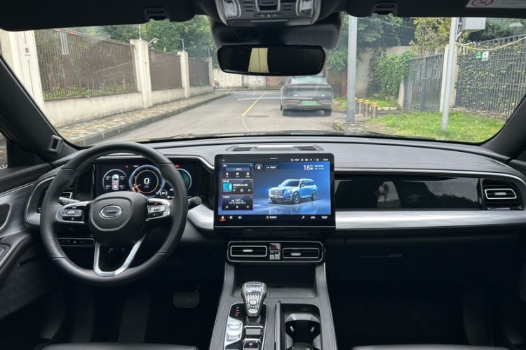 Used GAC Trumpchi GS8 2022 Linghang Series 2.0 TGDI Two-Wheel-Drive Luxury Smart Connectivity Version (7 Seats) Interior 11