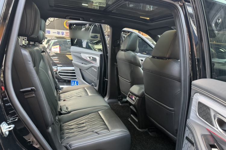 Used GAC Trumpchi GS8 2022 Linghang Series 2.0 TGDI Two-Wheel-Drive Luxury Smart Connectivity Version (7 Seats) Interior 12