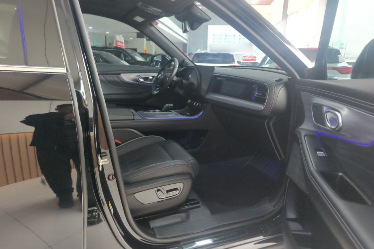 Used GAC Trumpchi GS8 2022 Flagship Series 2.0 TGDI Four-Wheel Drive Luxury Smart Connectivity Version (7 Seats) Interior 2