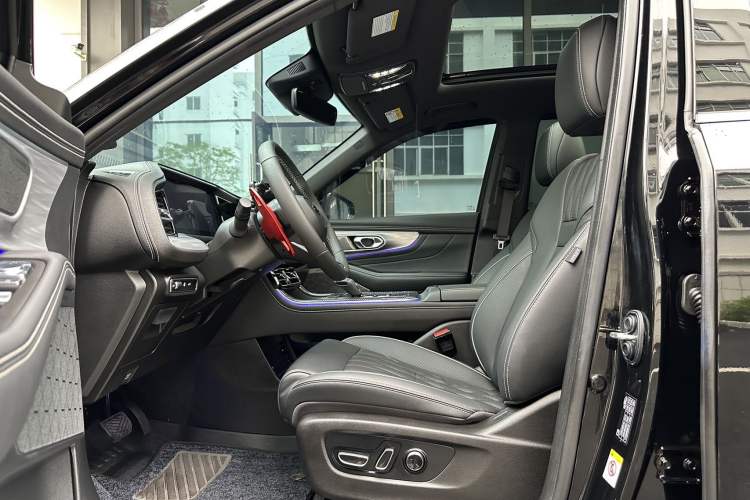 Used GAC Trumpchi GS8 2022 Flagship Series 2.0 TGDI Four-Wheel Drive Luxury Smart Connectivity Version (7 Seats) Interior 2