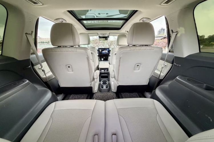 Used GAC Trumpchi GS8 2022 Double-Energy Series 2.0TM Two-Wheel Drive Prestige Edition (6 Seats) Interior 2