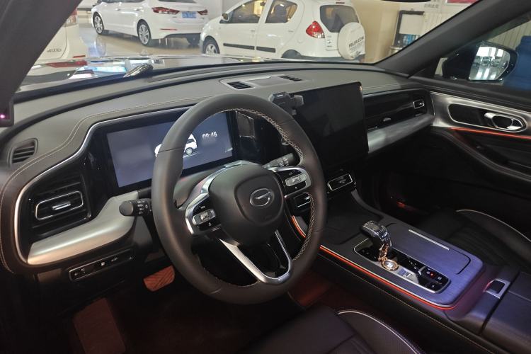 Used GAC Trumpchi GS8 2022 Linghang Series 2.0 TGDI Two-Wheel-Drive Luxury Smart Connectivity Version (7 Seats) Interior 2