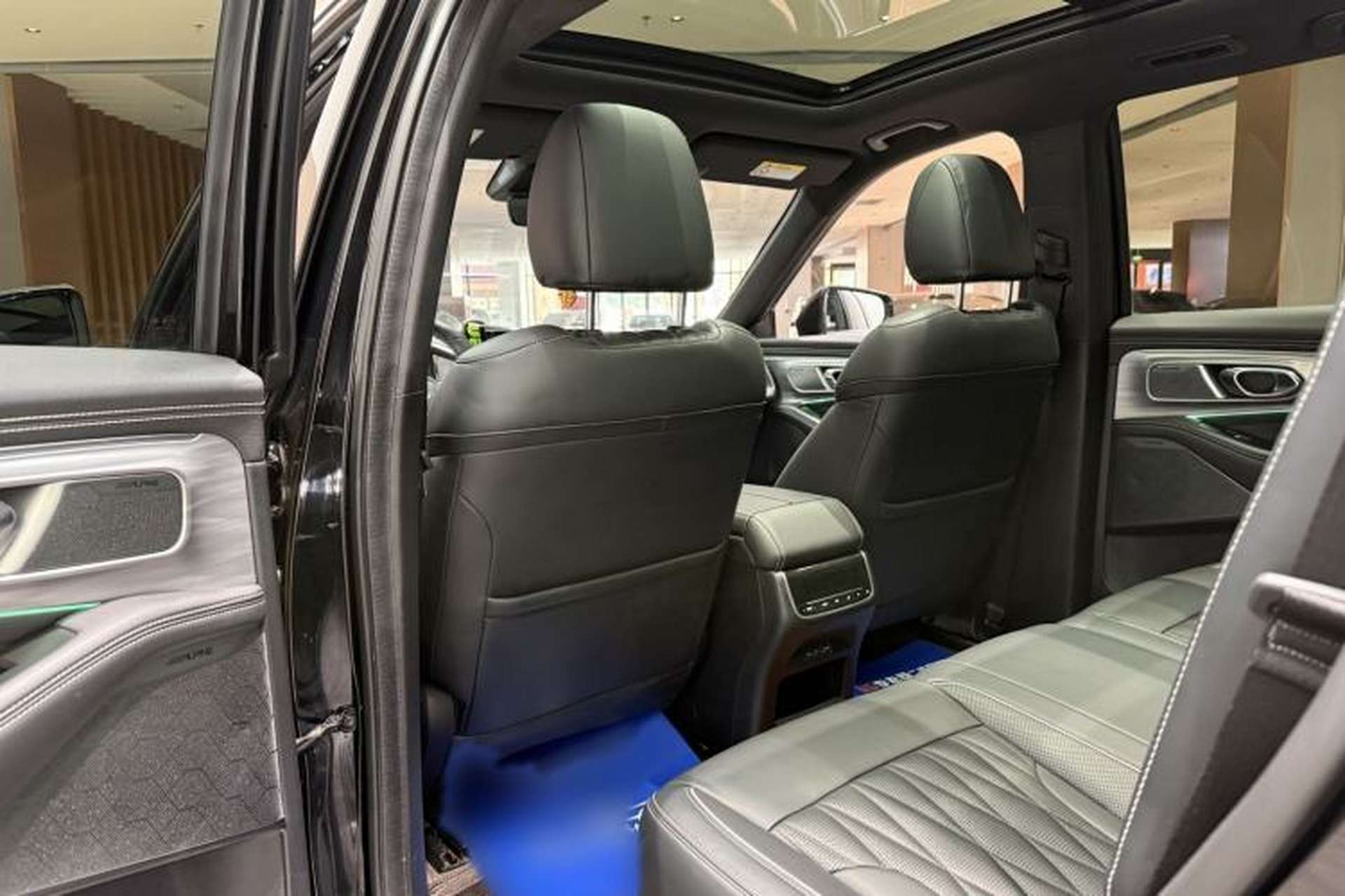 Used GAC Trumpchi GS8 2022 Flagship Series 2.0 TGDI Four-Wheel Drive Luxury Smart Connectivity Version (7 Seats) Interior 5
