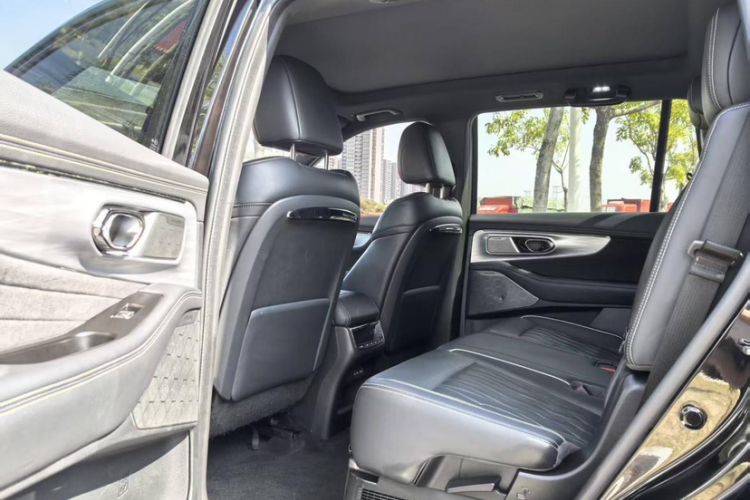 Used GAC Trumpchi GS8 2022 Double-Energy Series 2.0TM Four-Wheel Drive Premium Edition (7 Seats) Interior 5