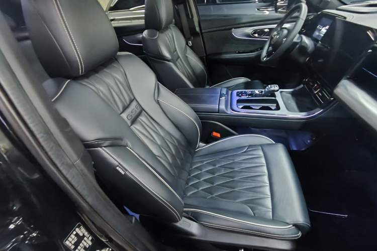 Used GAC Trumpchi GS8 2022 Dual-Engine Series 2.0TM Two-Wheel Drive Prestige Edition (7 Seats) Interior 6