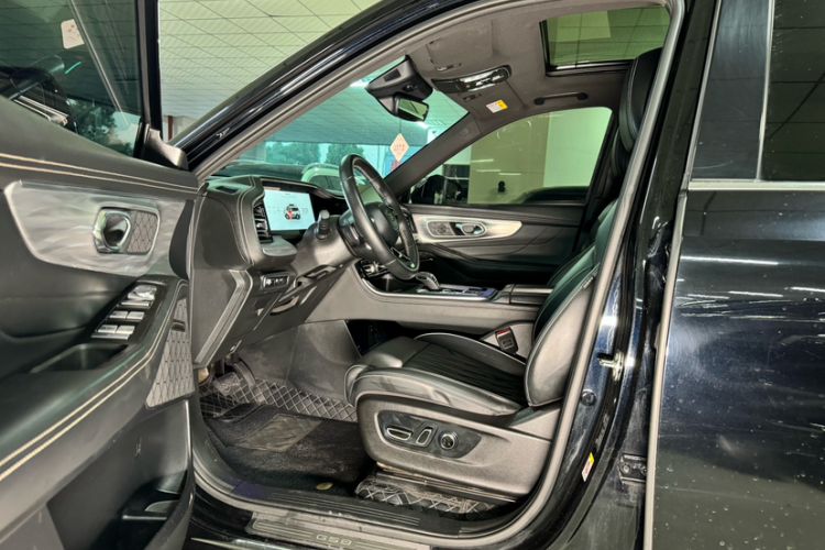 Used GAC Trumpchi GS8 2022 Linghang Series 2.0 TGDI Two-Wheel-Drive Luxury Smart Connectivity Version (7 Seats) Interior 6