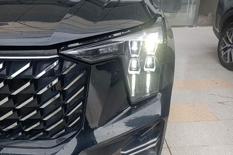 Used GAC Trumpchi GS8 2022 Linghang Series 2.0 TGDI Two-Wheel-Drive Luxury Smart Connectivity Version (7 Seats) Left Front Headlight