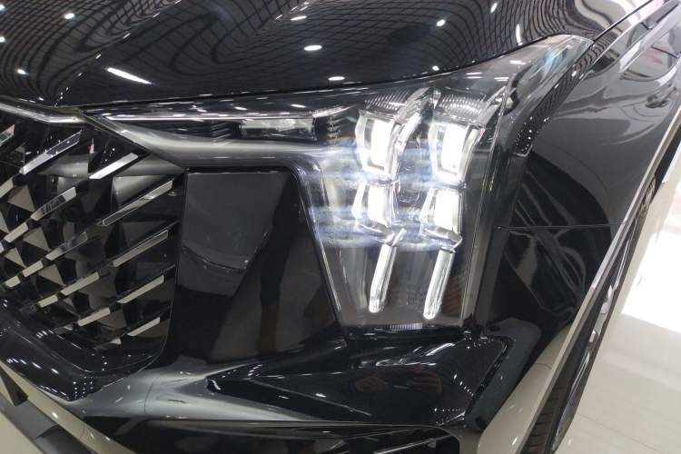 Used GAC Trumpchi GS8 2022 Dual-Engine Series 2.0TM Two-Wheel Drive Prestige Edition (7 Seats) Left Front Headlight