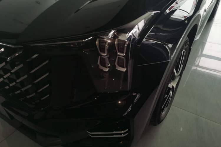 Used GAC Trumpchi GS8 2022 Linghang Series 2.0 TGDI Two-Wheel-Drive Luxury Smart Connectivity Version (7 Seats) Left Front Headlight