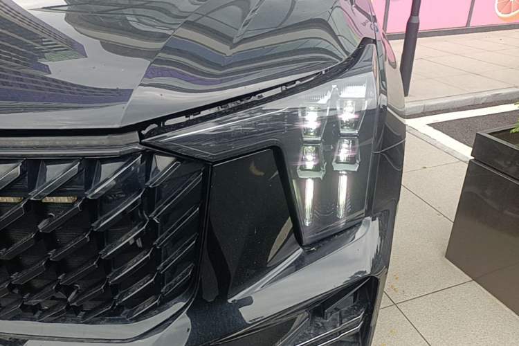 Used GAC Trumpchi GS8 2022 Linghang Series 2.0 TGDI Two-Wheel-Drive Luxury Smart Connectivity Version (7 Seats) Left Front Headlight