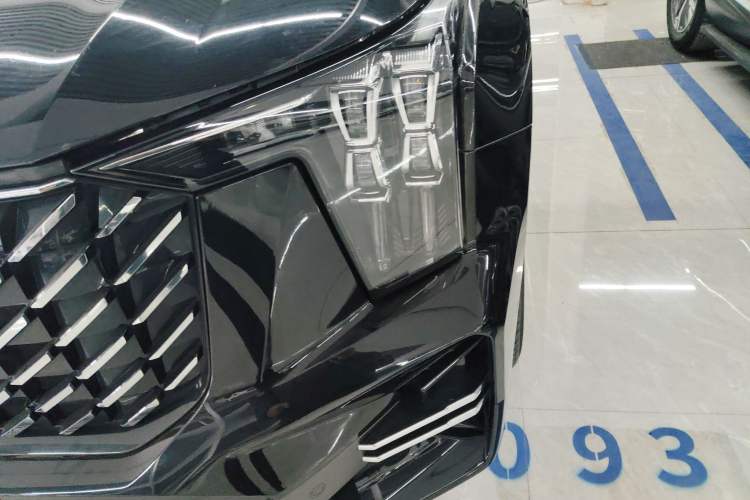 Used GAC Trumpchi GS8 2022 Flagship Series 2.0 TGDI Two-Wheel-Drive Prestige Edition (7 Seats) Left Front Headlight