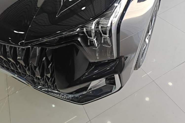 Used GAC Trumpchi GS8 2022 Dual-Engine Series 2.0TM Two-Wheel Drive Prestige Edition (7 Seats) Left Front Headlight