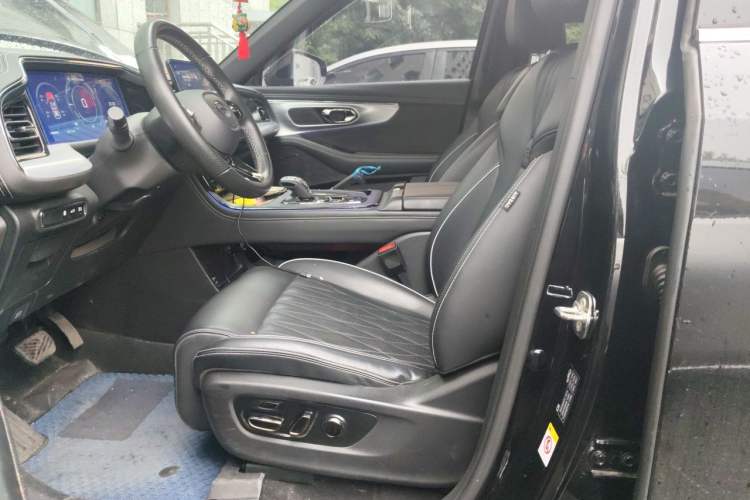 Used GAC Trumpchi GS8 2022 Dual-Engine Series 2.0TM Two-Wheel Drive Prestige Edition (7 Seats) Left Front Seat