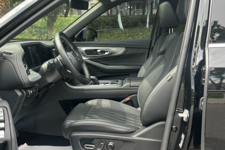Used GAC Trumpchi GS8 2022 Linghang Series 2.0 TGDI Two-Wheel-Drive Luxury Smart Connectivity Version (7 Seats) Left Front Seat