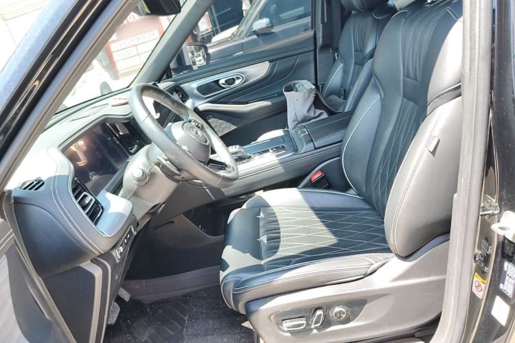 Used GAC Trumpchi GS8 2022 Linghang Series 2.0 TGDI Two-Wheel-Drive Luxury Smart Connectivity Version (7 Seats) Left Front Seat