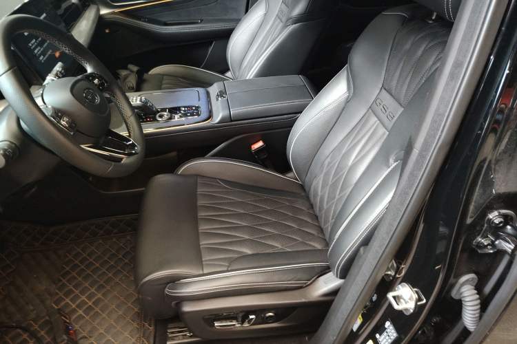 Used GAC Trumpchi GS8 2022 Dual-Engine Series 2.0TM Two-Wheel Drive Prestige Edition (7 Seats) Left Front Seat