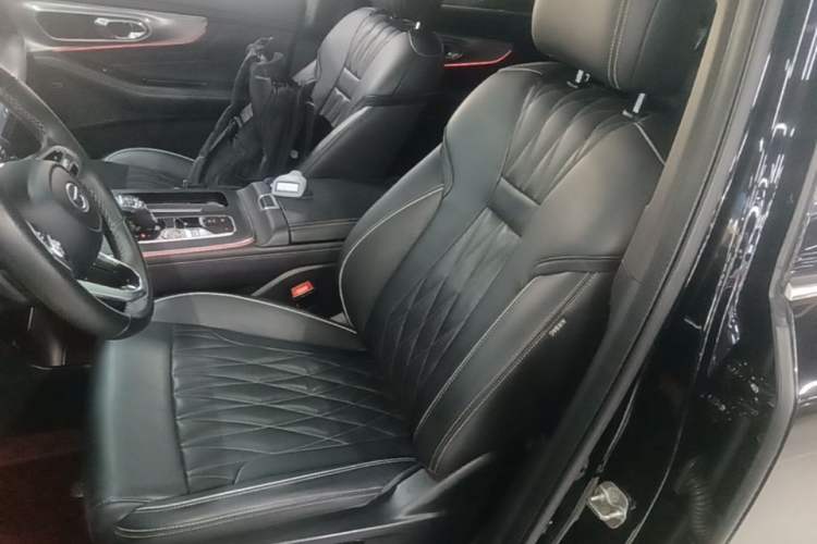 Used GAC Trumpchi GS8 2022 Linghang Series 2.0 TGDI Two-Wheel-Drive Luxury Smart Connectivity Version (7 Seats) Left Front Seat