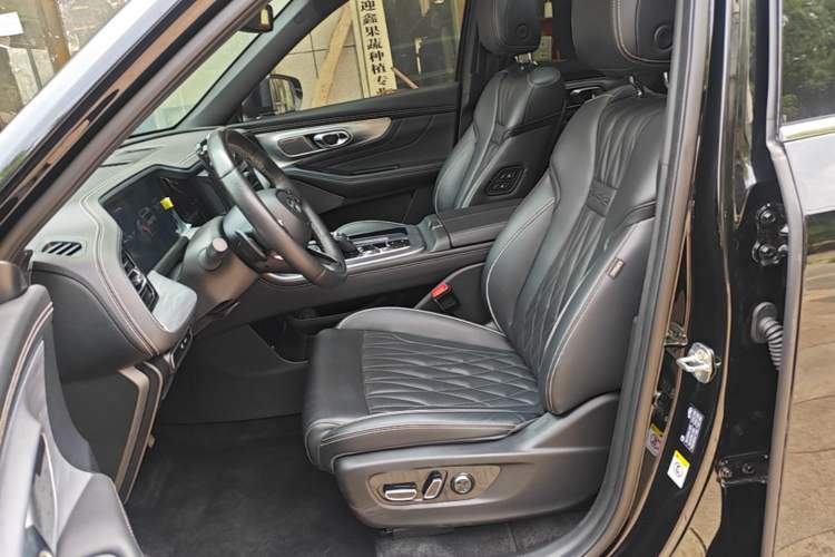 Used GAC Trumpchi GS8 2022 LINGHANG Series 2.0 TGDI Two-Wheel-Drive Luxury Edition (7 Seats) Left Front Seat