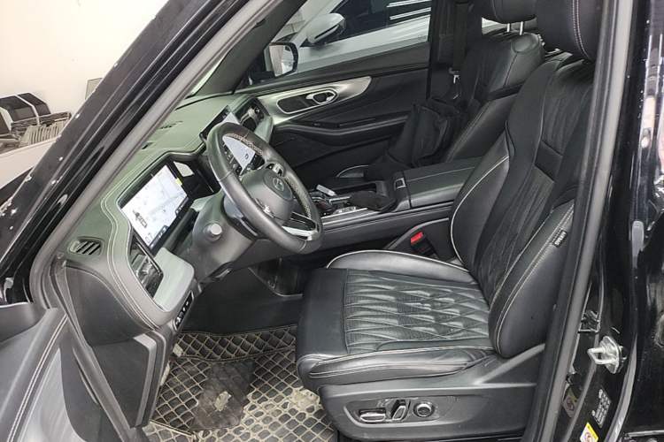Used GAC Trumpchi GS8 2022 Linghang Series 2.0 TGDI Two-Wheel-Drive Luxury Smart Connectivity Version (7 Seats) Left Front Seat