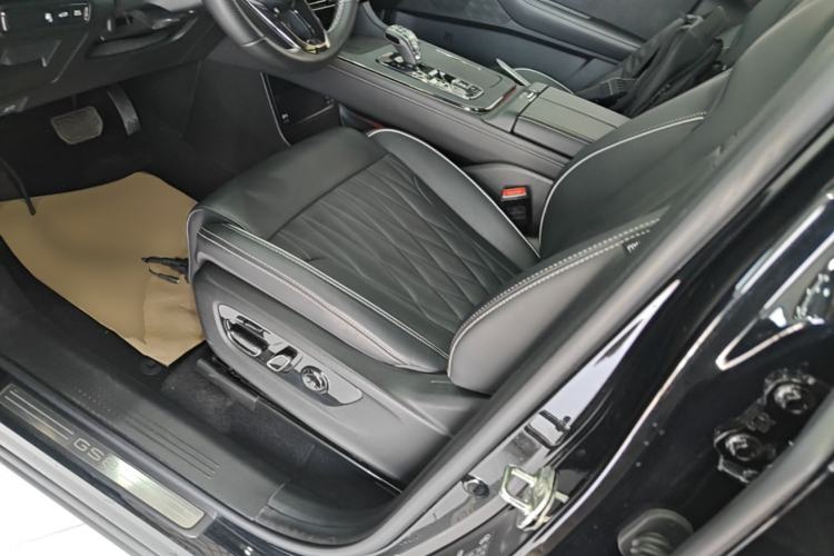 Used GAC Trumpchi GS8 2022 Dual-Engine Series 2.0TM Two-Wheel Drive Prestige Edition (7 Seats) Left Front Seat
