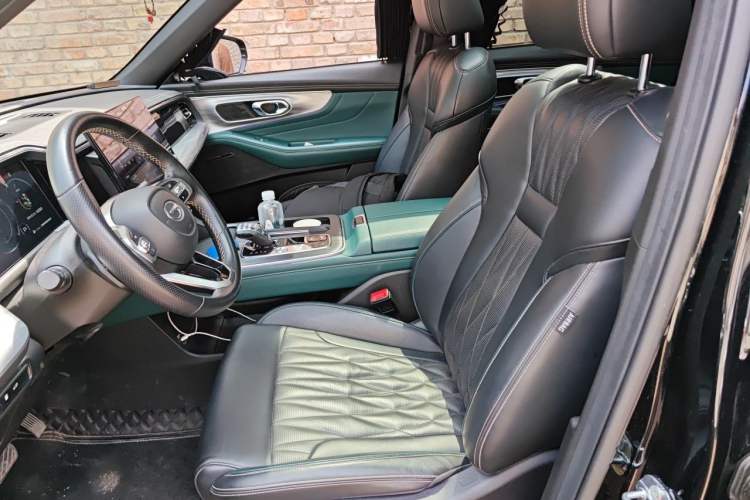 Used GAC Trumpchi GS8 2022 Linghang Series 2.0 TGDI Two-Wheel Drive Luxury Smart Connectivity Version (6 Seats) Left Front Seat