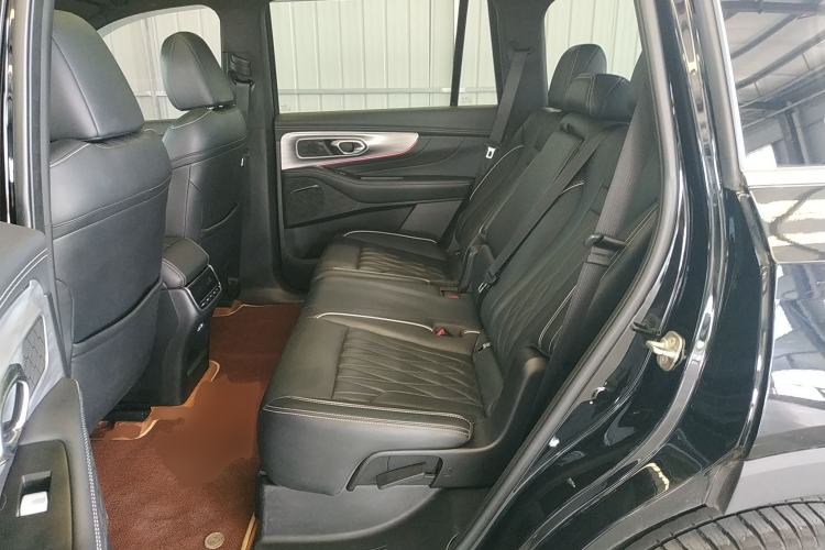 Used GAC Trumpchi GS8 2022 Linghang Series 2.0 TGDI Two-Wheel-Drive Luxury Smart Connectivity Version (7 Seats) Left Rear Seat